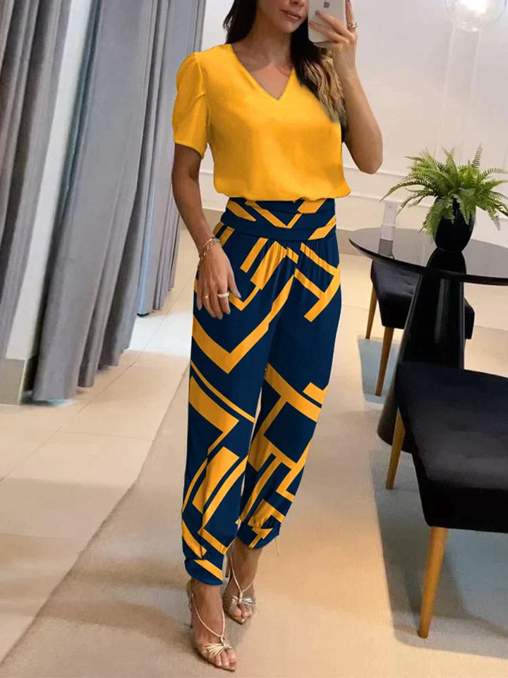 Enes - Two-piece set of V-neck top and shorts for women