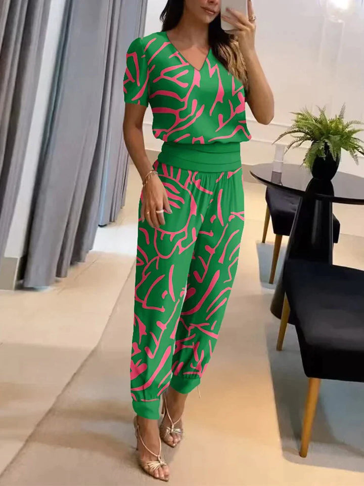 Enes - Two-piece set of V-neck top and shorts for women