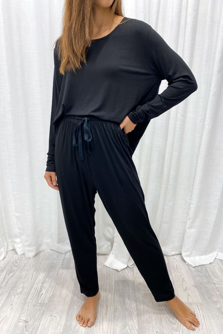 Annalise - The Comfiest PJs Long Sleeved Tee & Pants Set