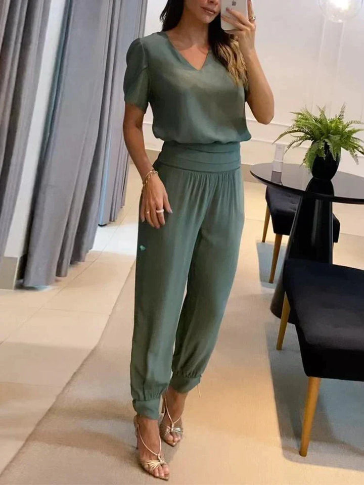 Enes - Two-piece set of V-neck top and shorts for women