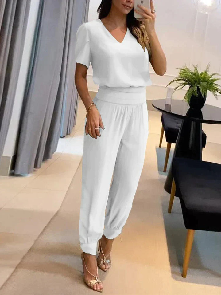 Enes - Two-piece set of V-neck top and shorts for women